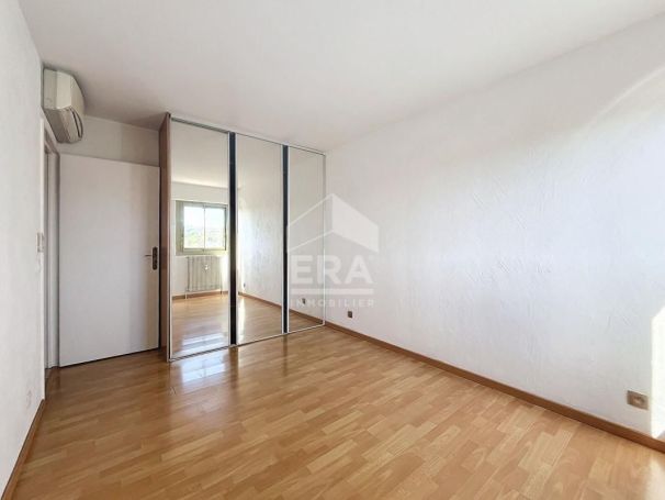 A louer APPARTEMENT T4 85 M2 BORD DE MER CAGNES SUR MER