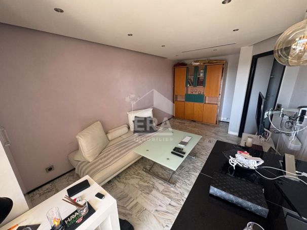 A louer STUDIO  27 M2 PLAGE à PIED SAINT LAURENT DU VAR