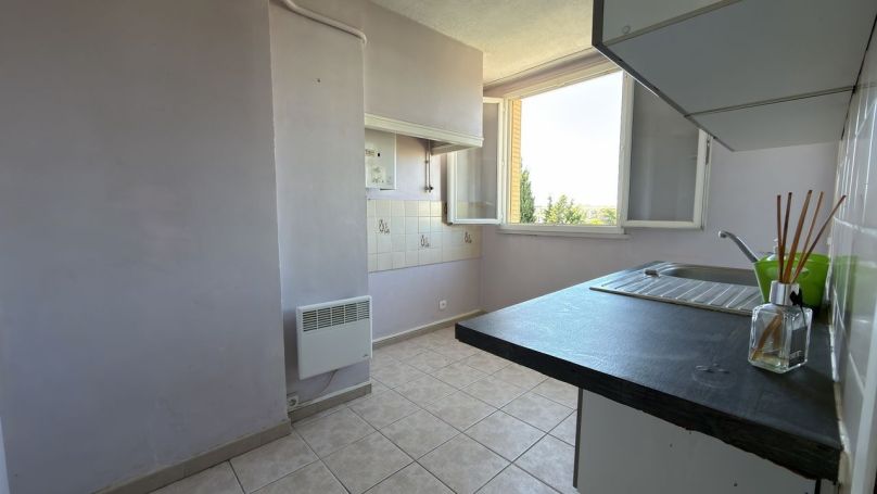 A louer APPARTEMENT T3 67 M2  MARSEILLE 10EME