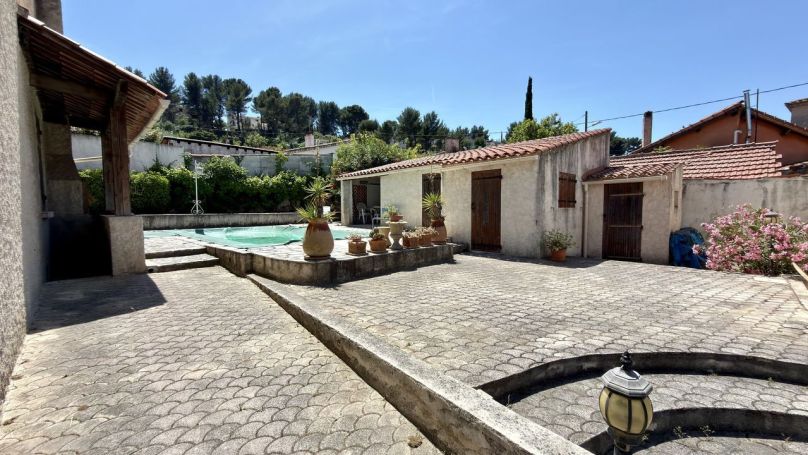 A louer MAISON  6 PIECES 117 M2  LA PENNE SUR HUVEAUNE