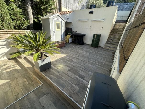 A louer APPARTEMENT T4 88 M2 TERRASSE  MARSEILLE 13EME