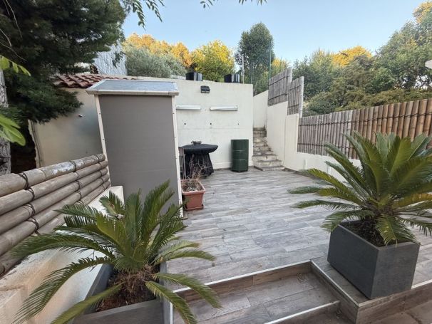 A louer APPARTEMENT T4 88 M2 TERRASSE  MARSEILLE 13EME