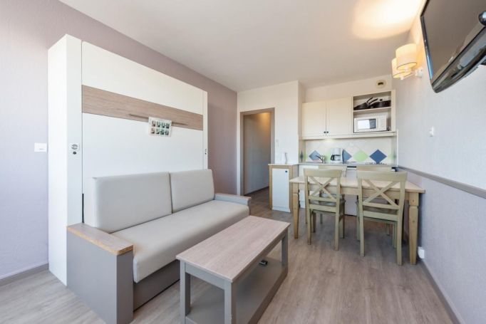 A louer APPARTEMENT T2 34 M2 BORD DE MER ANTIBES