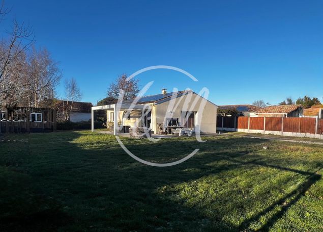A vendre JOLIE VILLA CONTEMPORAINE 3 PIECES 83 M&sup2; PLAIN-PIED Le Porge
