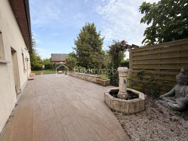 A vendre LONGèRE  6 PIECES 120 M2 BORD DE MER CANEHAN