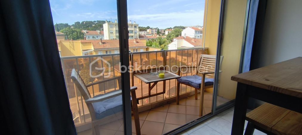 A louer APPARTEMENT T4 60 M2 BORD DE MER LA SEYNE SUR MER
