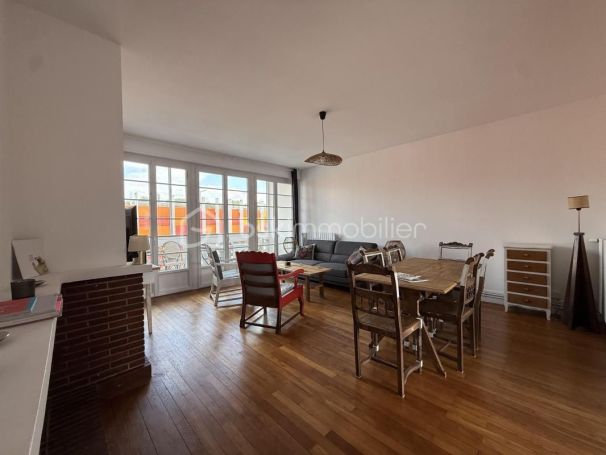 A louer APPARTEMENT T5 101 M2  LISIEUX