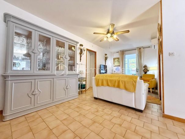 A louer MAISON  6 PIECES 200 M2 BORD DE MER AGDE