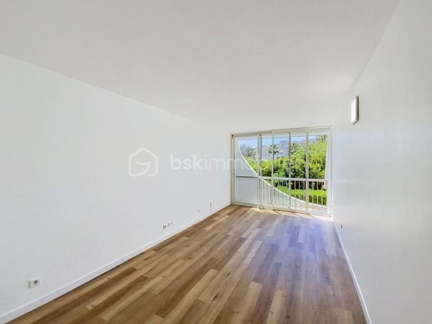 A louer APPARTEMENT NEUF T2 26 M2 BORD DE MER LA GRANDE MOTTE