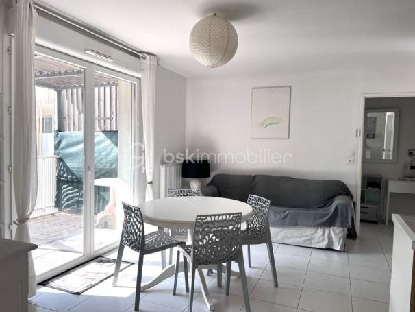 A louer APPARTEMENT T3 52 M2 TERRASSE BORD DE MER FRONTIGNAN