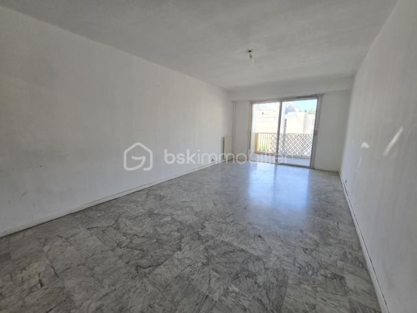 A louer APPARTEMENT DE PRESTIGE T2 55 M2 TERRASSE VUE MER NICE