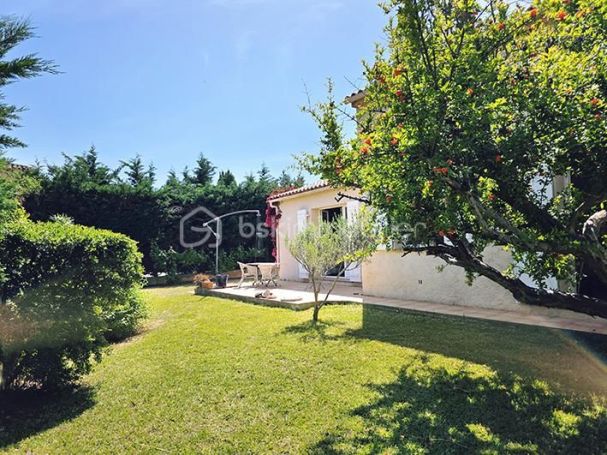 A louer MAISON  5 PIECES 100 M2 BORD DE MER HYERES