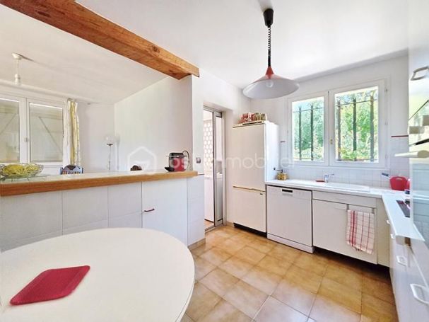 A louer MAISON  5 PIECES 100 M2 BORD DE MER HYERES
