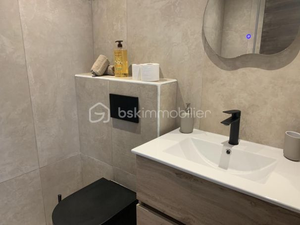 A louer APPARTEMENT T2 41 M2 TERRASSE BORD DE MER CANNES