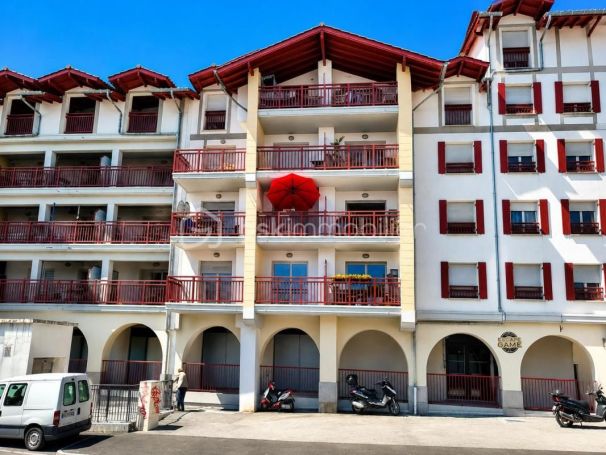 A louer STUDIO  31 M2 BORD DE MER HENDAYE