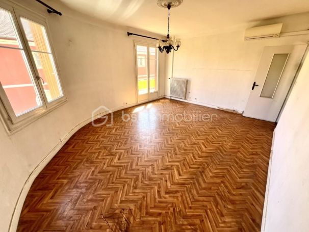 A louer APPARTEMENT T4 85 M2 BORD DE MER NICE