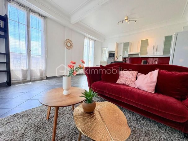 A louer APPARTEMENT T4 106 M2 BORD DE MER NICE