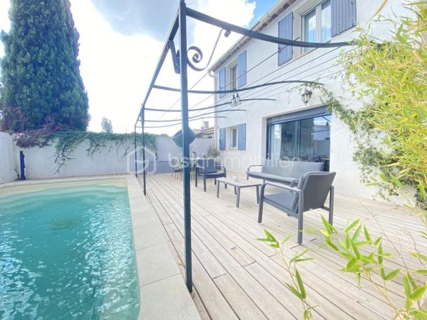 A louer MAISON  4 PIECES 81 M2  SAINT CANNAT