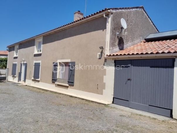A louer MAISON  DE MAîTRE  LE LANGON