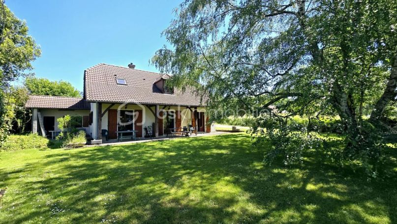 A louer MAISON  DE MAîTRE  NAVAILLES ANGOS