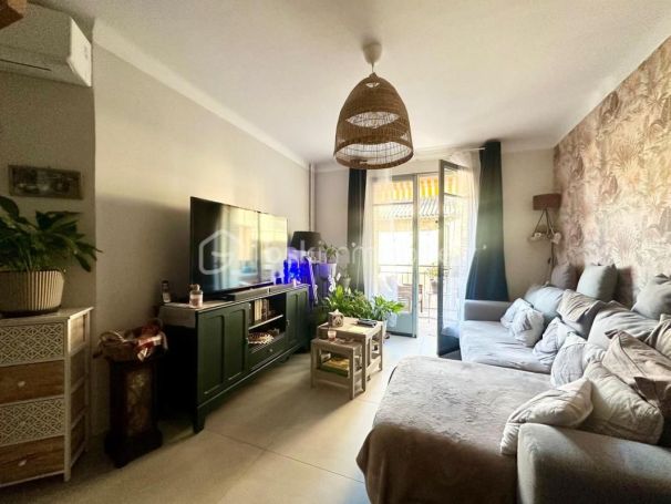 A louer APPARTEMENT NEUF T3 56 M2 BORD DE MER TOULON