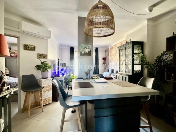 A louer APPARTEMENT NEUF T3 56 M2 BORD DE MER TOULON