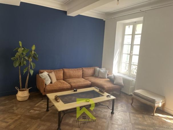 A vendre MAISON  DE MAîTRE  LEZIGNAN CORBIERES
