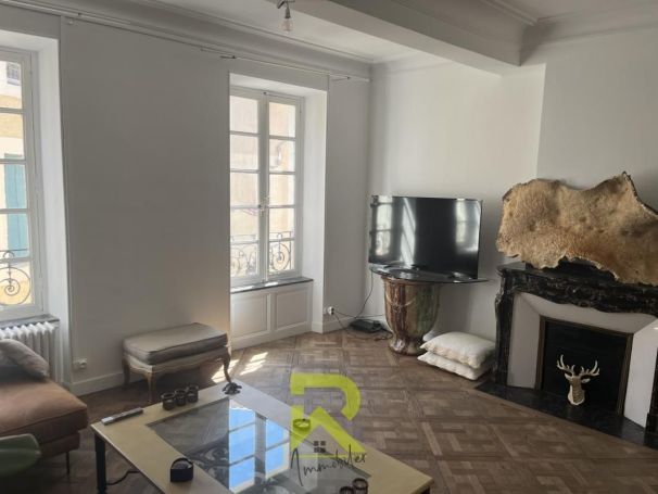 A vendre MAISON  DE MAîTRE  LEZIGNAN CORBIERES