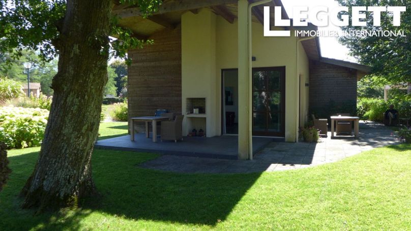 A vendre MAISON  3 PIECES 94 M2  SALLES