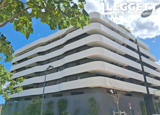 A louer APPARTEMENT NEUF T3 64 M2 TERRASSE BORD DE MER SETE