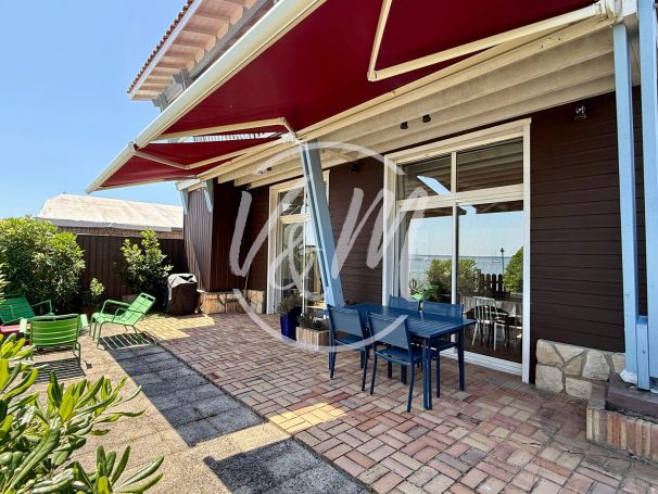 A vendre belle Villa premiere ligne 5 pieces 104 m&sup2; Taussat Lanton