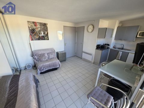 A louer STUDIO 17 M2 TERRASSE BORD DE MER VALRAS PLAGE