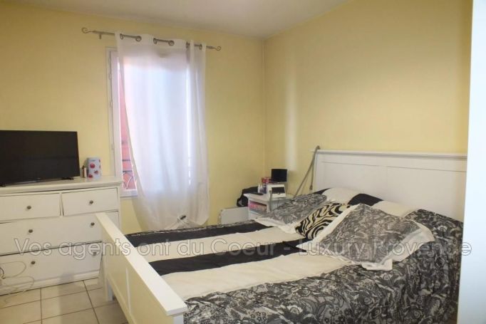 A louer APPARTEMENT T3 59 M2 TERRASSE  FUVEAU