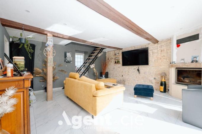 A louer MAISON  DE MAîTRE  USSY