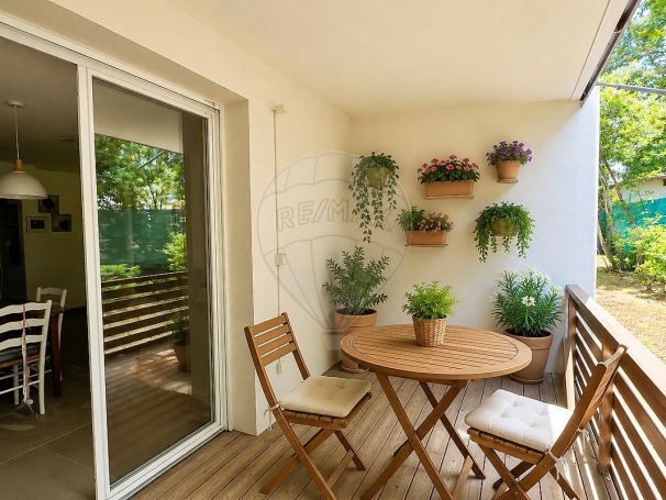 A louer APPARTEMENT T2 42 M2 TERRASSE BORD DE MER SAINT GEORGES DE DIDONNE