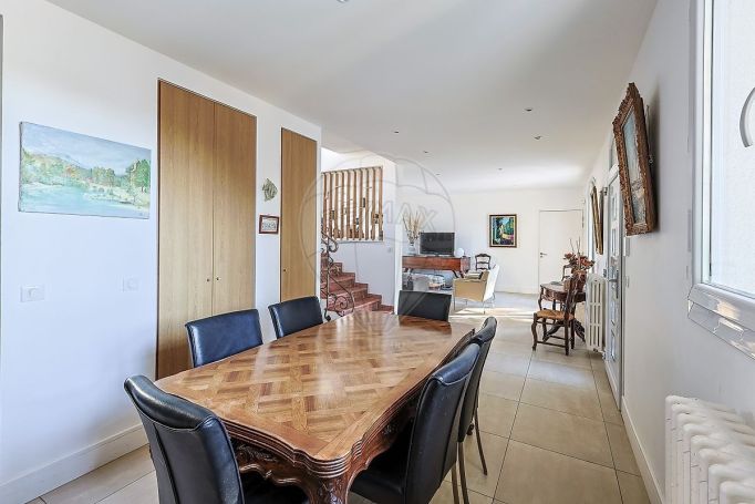 A louer MAISON  D'ARCHITECTE PIEDS DANS L'EAU CARRY LE ROUET