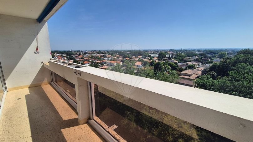A louer APPARTEMENT T4 71 M2  MERIGNAC