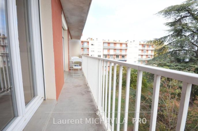 A louer APPARTEMENT T3 55 M2 TERRASSE  BEZIERS