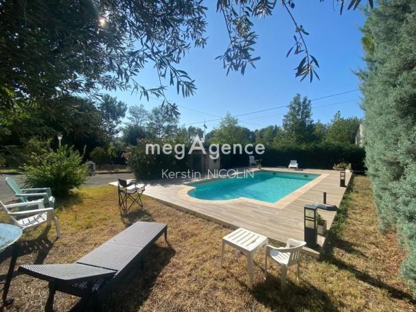 A louer MAISON  10 PIECES 198 M2  FLASSANS SUR ISSOLE