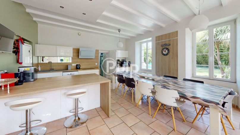 A vendre MAISON  DE MAîTRE  LE GUA