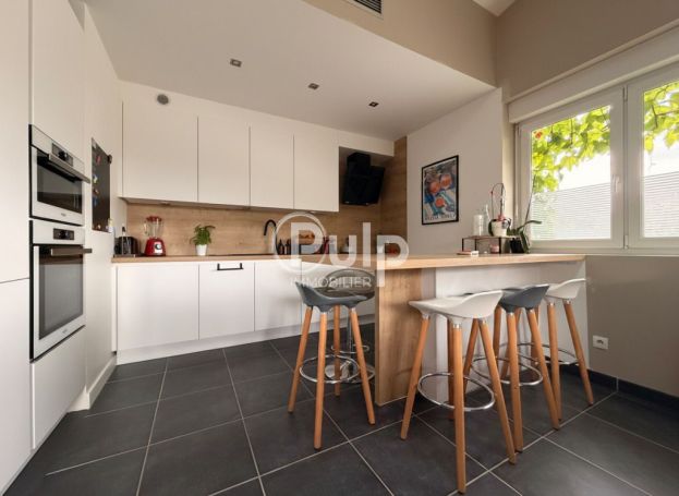 A vendre LOFT  82 M2  SAINT LAURENT BLANGY