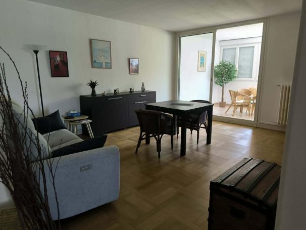 A louer APPARTEMENT T3 80 M2  BAGNOLS SUR CEZE