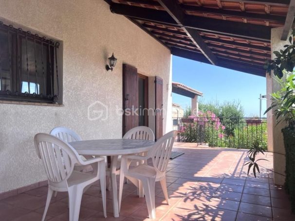 A vendre MAISON  6 PIECES 111 M2 BORD DE MER FRONTIGNAN