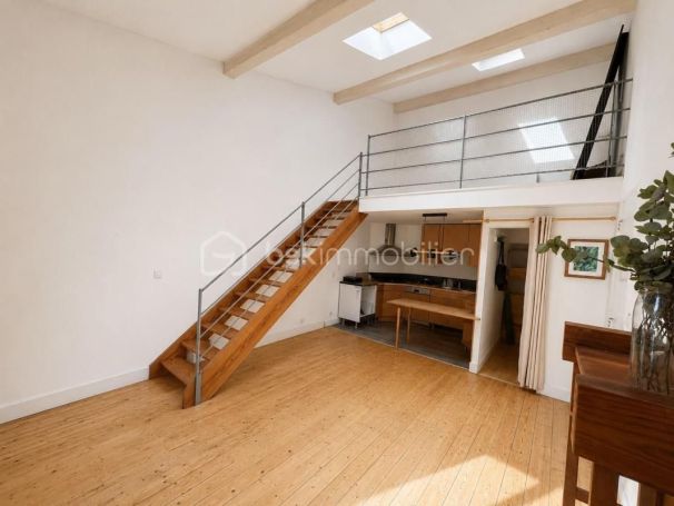 A louer APPARTEMENT DUPLEX T5 76 M2 TERRASSE  BORDEAUX