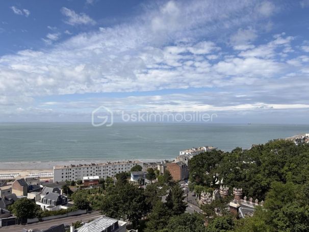 A louer APPARTEMENT T2 67 M2 VUE MER LE HAVRE