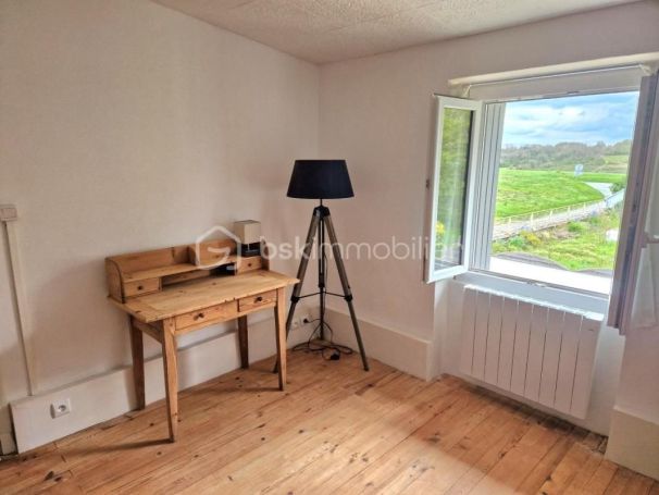 A louer LONGèRE  5 PIECES 84 M2  FLOIRAC