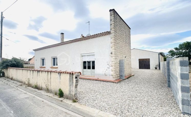 A louer MAISON  6 PIECES 132 M2  LIGNAN SUR ORB