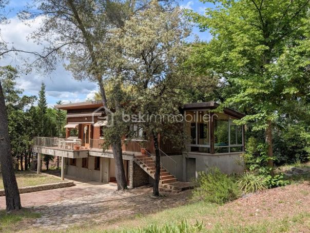 A louer MAISON  6 PIECES 159 M2  PRADES LE LEZ