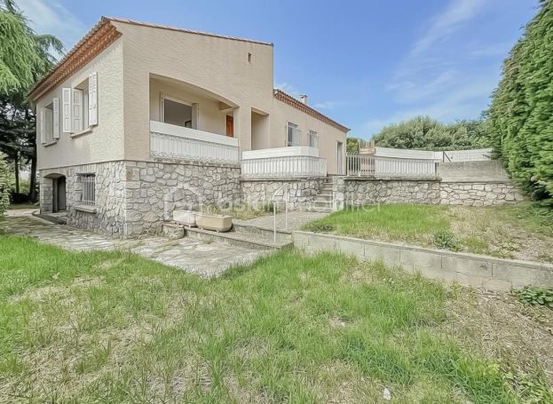 A louer MAISON  5 PIECES 110 M2  CASTRIES
