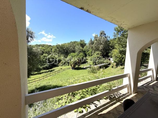 A louer MAISON  DE MAîTRE  ARBUS